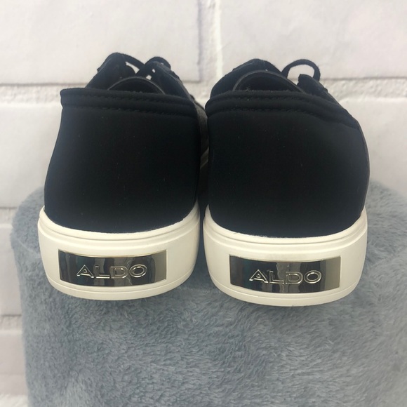 Aldo low top sneakers w/filigree laser cut design - Picture 7 of 8